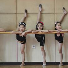 Drsná gymnastická škola Číny