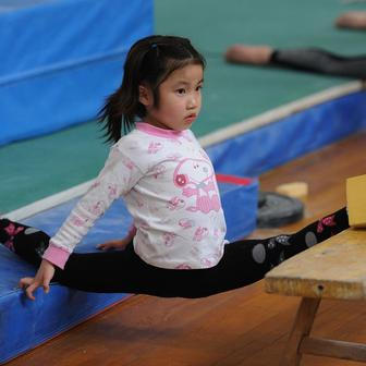 Drsná gymnastická škola Číny