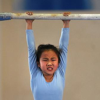 Drsná gymnastická škola Číny