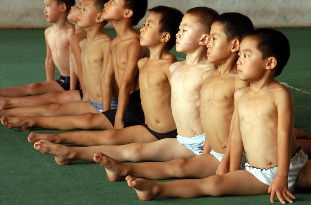 Drsná gymnastická škola Číny