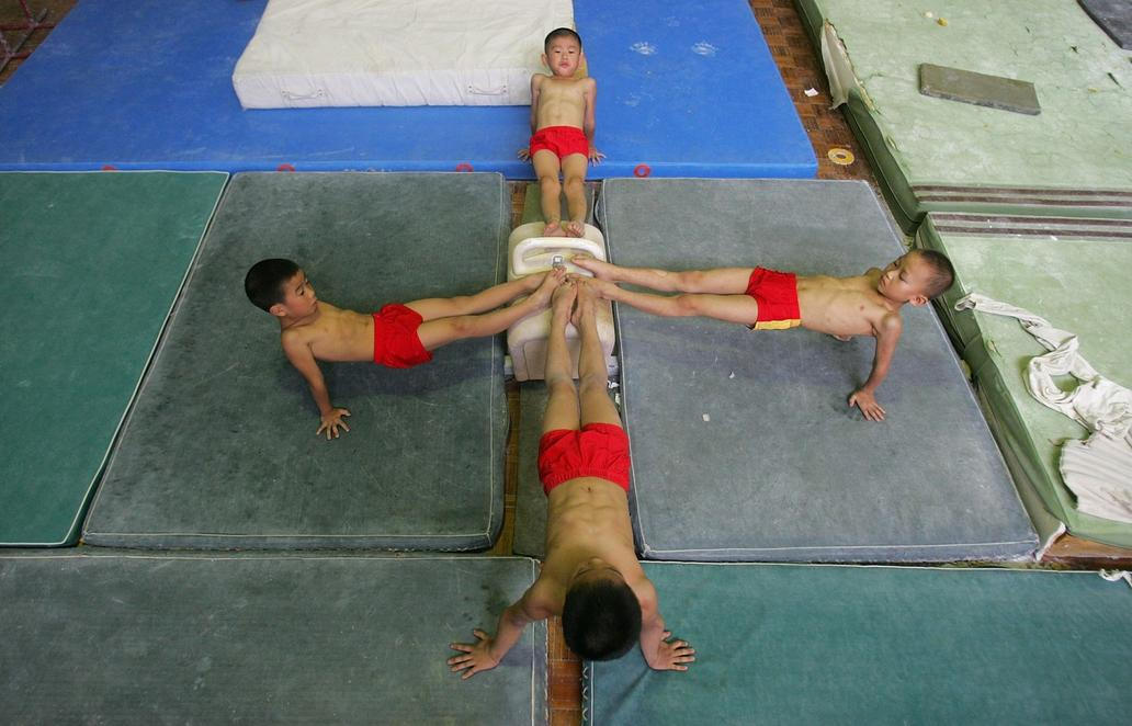 Drsná gymnastická škola Číny