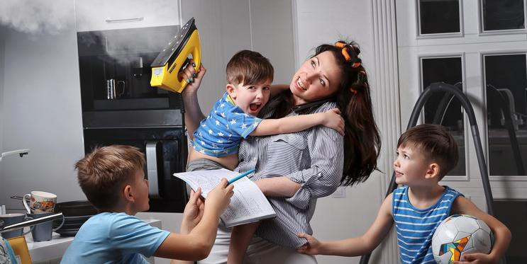 Matky tří dětí patři k nejvystresovanějších ze všech rodičů