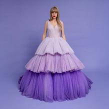 Každé město jiná Taylor. Swift má u Madame Tussauds hned 13 voskových figurín