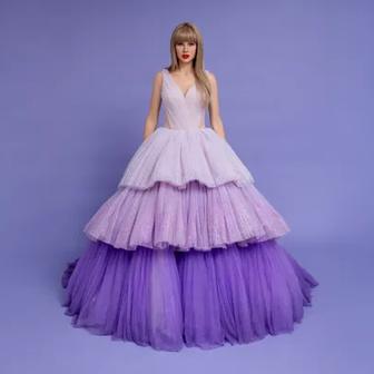 Každé město jiná Taylor. Swift má u Madame Tussauds hned 13 voskových figurín