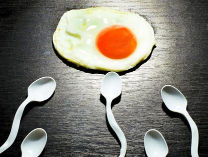 Spermie jako lžičky s vejcem