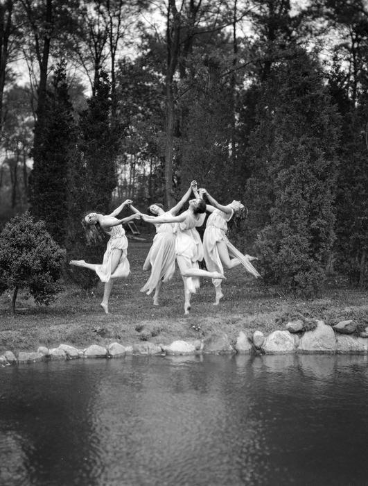 Arnold Genthe, Genthe photograph collection, Library of Congress, Prints and Photographs Division