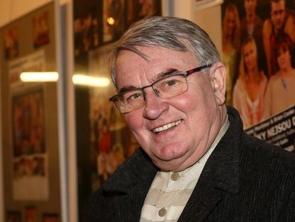 Vlastimil Harapes na oslavě čtyřicátých narozenin ředitele soutěže Muž roku Davida Novotného (2. 3. 2020 v pražském Divadle U Hasičů).