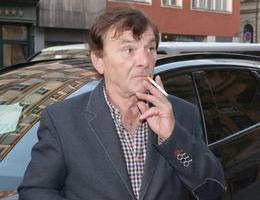 Pavel Trávníček, cigareta, kouření