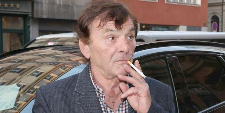 Pavel Trávníček, cigareta, kouření