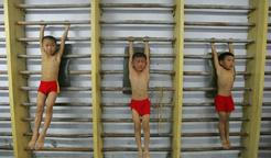 Drsná gymnastická škola Číny