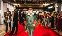 Aňa Geislerová v šatech Jana Černého