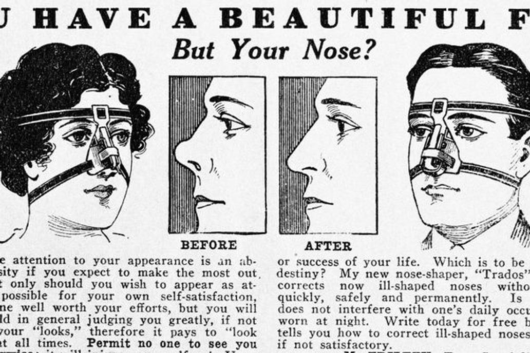 Archivní snímek z historie plastické chirurgie.