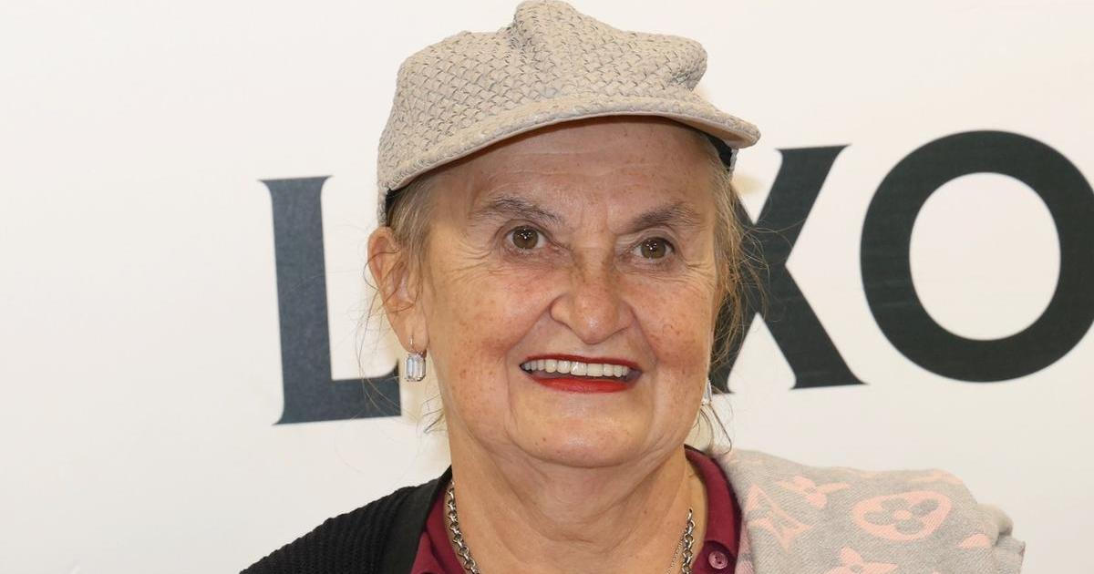 Holubová popírá rozvod, Vojtek plave s delfíny a Žilková obdivuje svého zetě