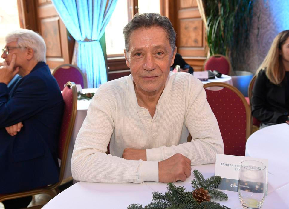 Pavel Kříž na tiskové konferenci k představení svátečního programového schématu České televize v Kaiserštejnském paláci