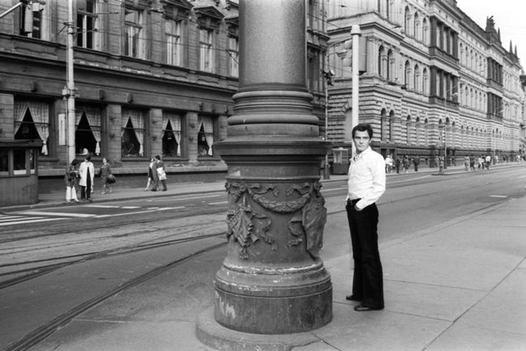 1975, Procházka Prahou, civilní foto