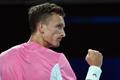 Jiří Lehečka v zápase 3. kola Australian Open s Benjaminem Bonzim