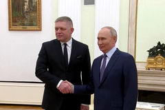 Setkání Roberta Fica a Vladimira Putina