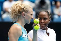 Sestřihy semifinále čtyřhry na Australian Open