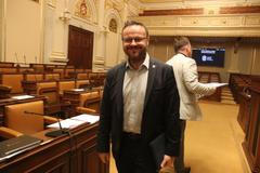 Ředitel Českého rozhlasu varuje poslance: Hrozí, že omezíme vysílání kultury a sportu