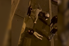 Rvačka před klubem Orion na Žižkově