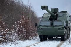 Ukrajina dostala samohybný dělostřelecký systém DITA české výroby