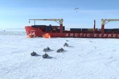 Ruské cvičení v Arktidě.