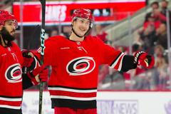 Nečas proti Anaheimu