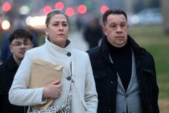 Caroline Darian, dcera Dominique Pelicota