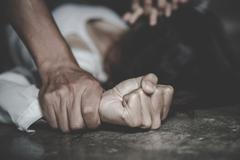 znásilnění, násilí, ilustrační