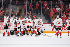 Zklamaní Kanaďané po čtvrtfinále MS juniorů s Čechy