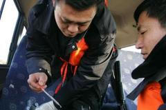 Číňané testují kvalitu vody v Charbinu