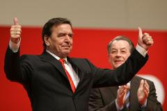 Gerhard Schröder se loučí se stranou