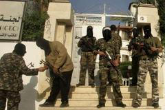 Ozbrojenci strany Fatah brání registraci kandidátek před volebními místnostmi v Gaze a západním břehu Jordánu