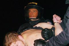 Zásah při koncertu neonacistů