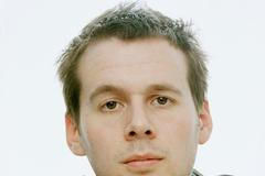 Chris Clark zahraje v Praze.