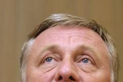 Politici se stále nejsou schopní domluvit