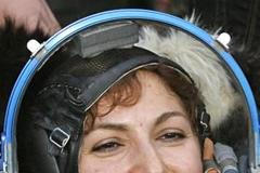 Vesmírná turistka přistála na Zemi