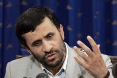 Mahmúd Ahmadínežád na tiskové konferenci