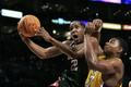 LA Lakers - Milwaukee: Bynum a Redd
