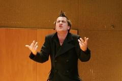 Revizor - Saša Rašilov jako Chlestakov