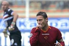 AS Řím - Sampdoria Janov: Totti
