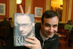 Michka Assayas, autor knihy rozhovorů s Bonem