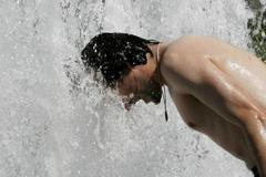 Tropická vedra jsou zpět