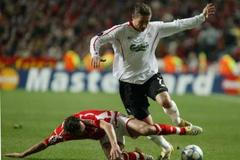 Benfika - Liverpoool: Petit a Kewell