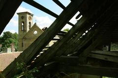 Fary a kostely na prodej