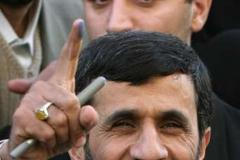 Ahmadínežád Írán