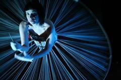 Muže květinou...úplně klidně