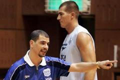 Sergio Hernandez a Ruben Wolkowisky