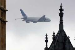Airbus A380 nad Londýnem