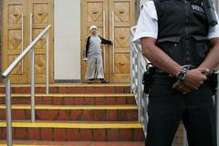 Muslimové pod přísnou kontrolou